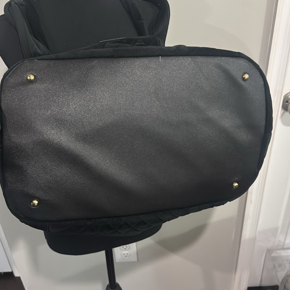 ADRIENNE VITTADINI DIAMOND QUILTED VELVET XXL TRAVEL DUFFLE- missing long strap - Picture 4 of 4